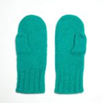 Best Gloves for Winter Hiking